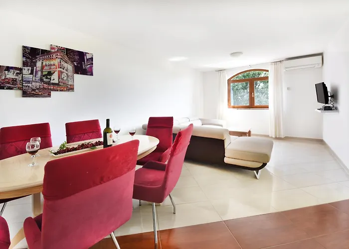 Apartments Mirasol II