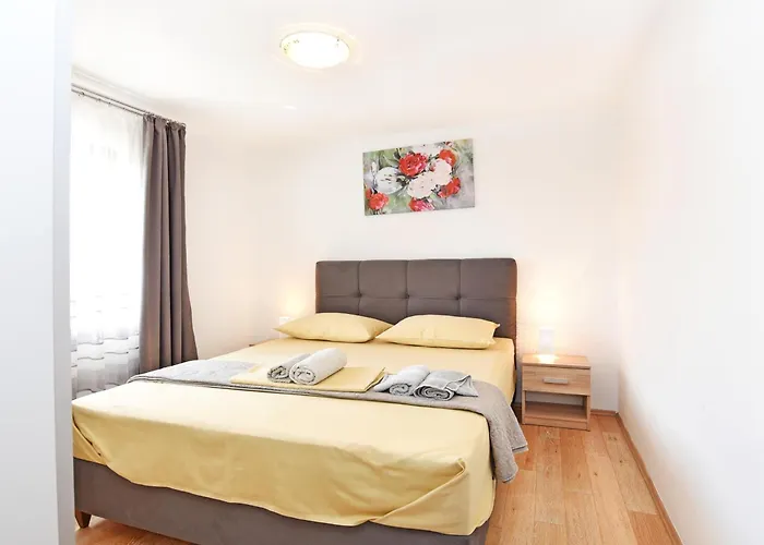 Apartments Mirasol II